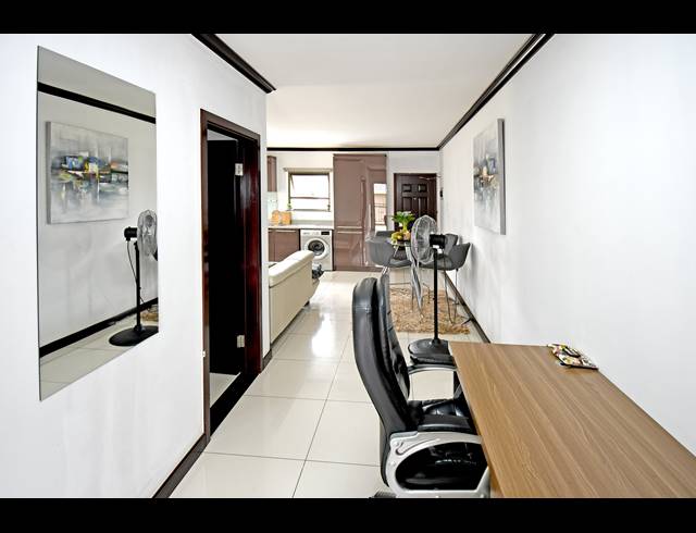 1 BEDROOM APARTMENT FOR SALE IN BROADACRES